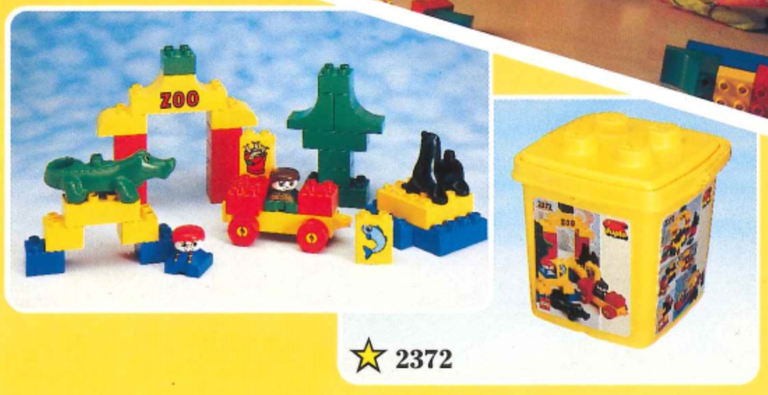 LEGO Zoo Bucket (2372)
