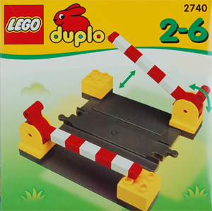 LEGO Level Crossing (2740)