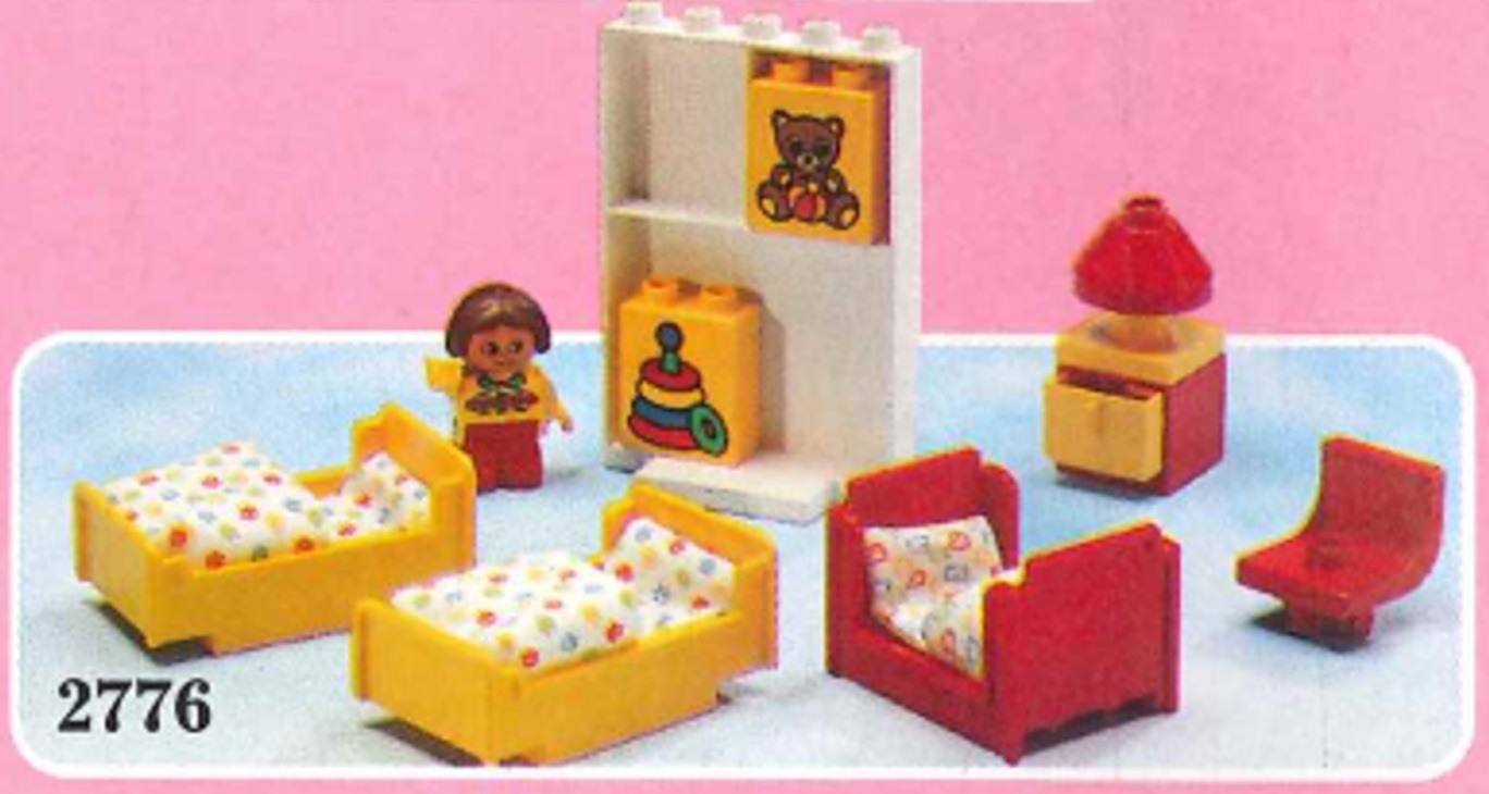 LEGO Bedroom (2776)