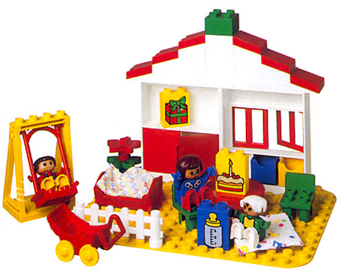 LEGO (Me and My) Birthday (2817)