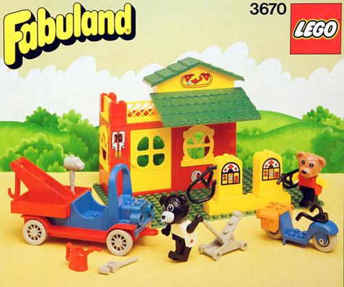 LEGO Service Station (3670)