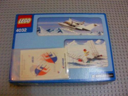 LEGO Passenger Plane - Malaysian Air Version (4032-12)