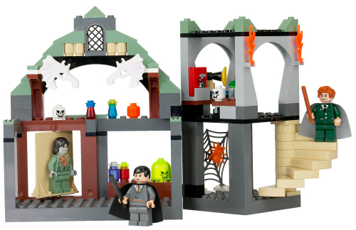 LEGO Professor Lupin's Classroom (4752)