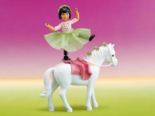 LEGO Lucinda and Cressida (5853)