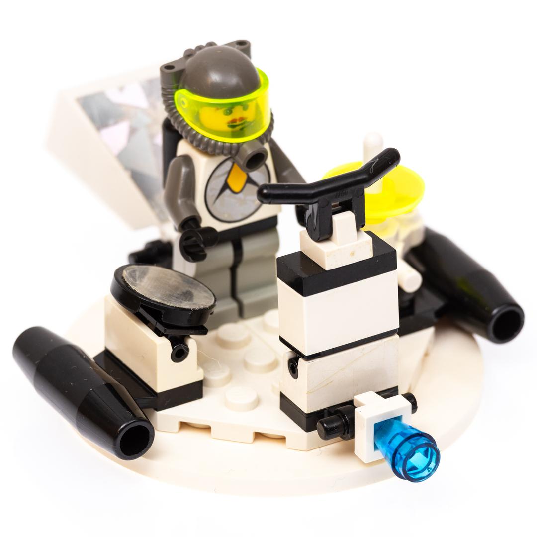LEGO Hovertron (6815)