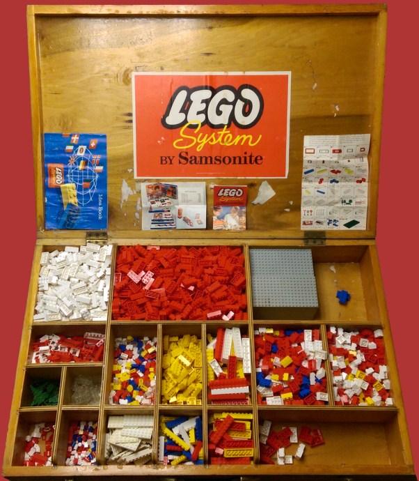 LEGO Samsonite Large Educational Set (7100)