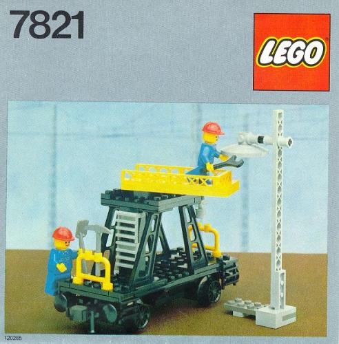 LEGO Overhead Gantry and Lighting Maintenance Wagon (7821)