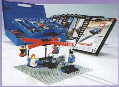 LEGO Technic Control Center (9700)