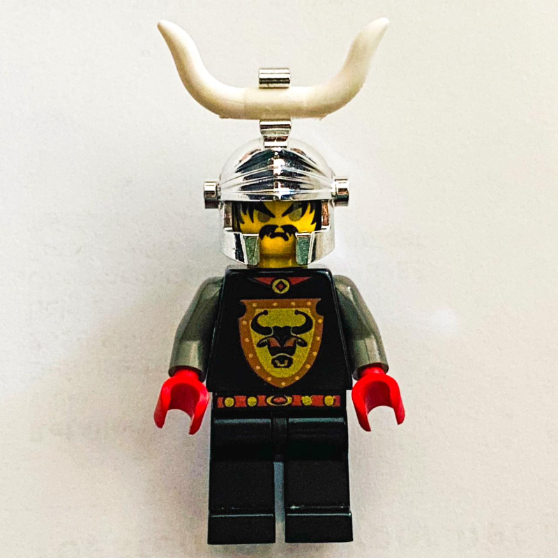 LEGO Knight (Knights Kingdom I) - Cedric the Bull, Chrome Helmet, Horn (fig-000097)