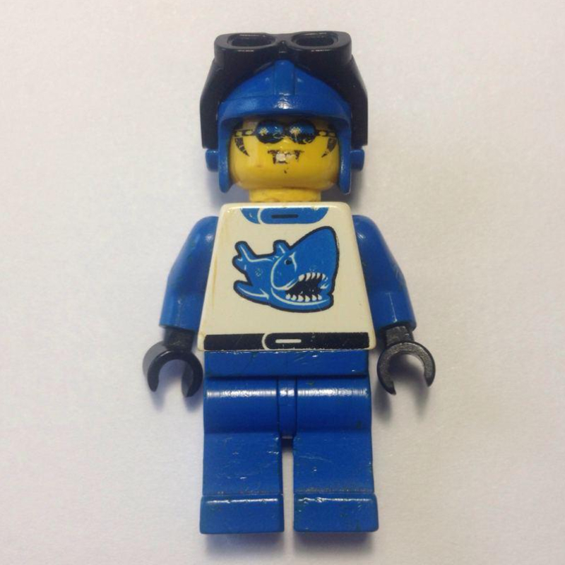 LEGO Racer, Blue and White Outfit with Shark, Blue Hat with Goggles (fig-000246)