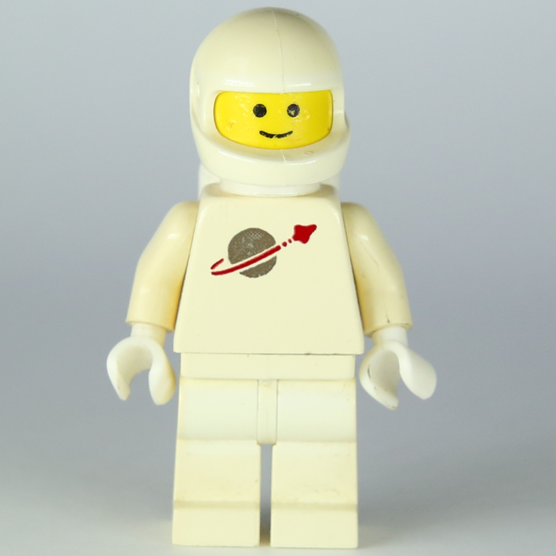 LEGO Classic Spaceman, White with Airtanks (2446 Helmet) (3626b Head) (fig-000439)