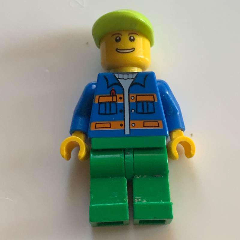 LEGO Blue Torso, Green Legs, Lime Cap (fig-001097)