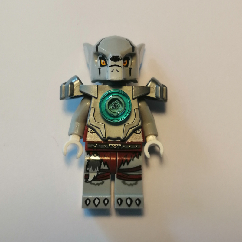 LEGO Worriz with Flat Silver Large Shoulder Armor (fig-001102)