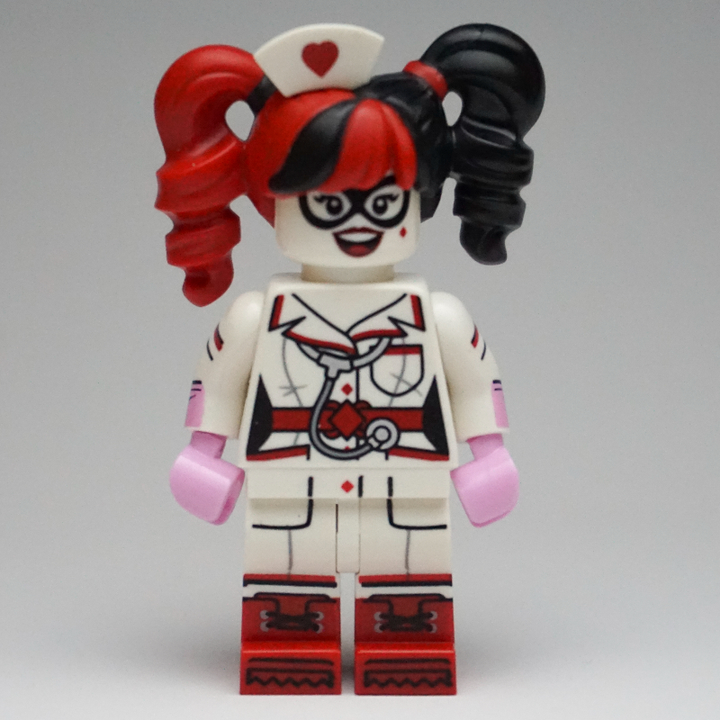 LEGO Harley Quinn in Nurse Outfit (CMF) (fig-001531)