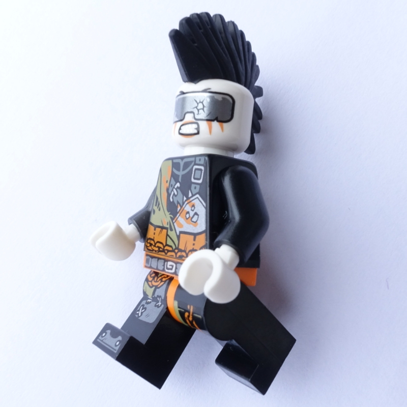 LEGO Jet Jack with Tattered Torso (fig-001855)