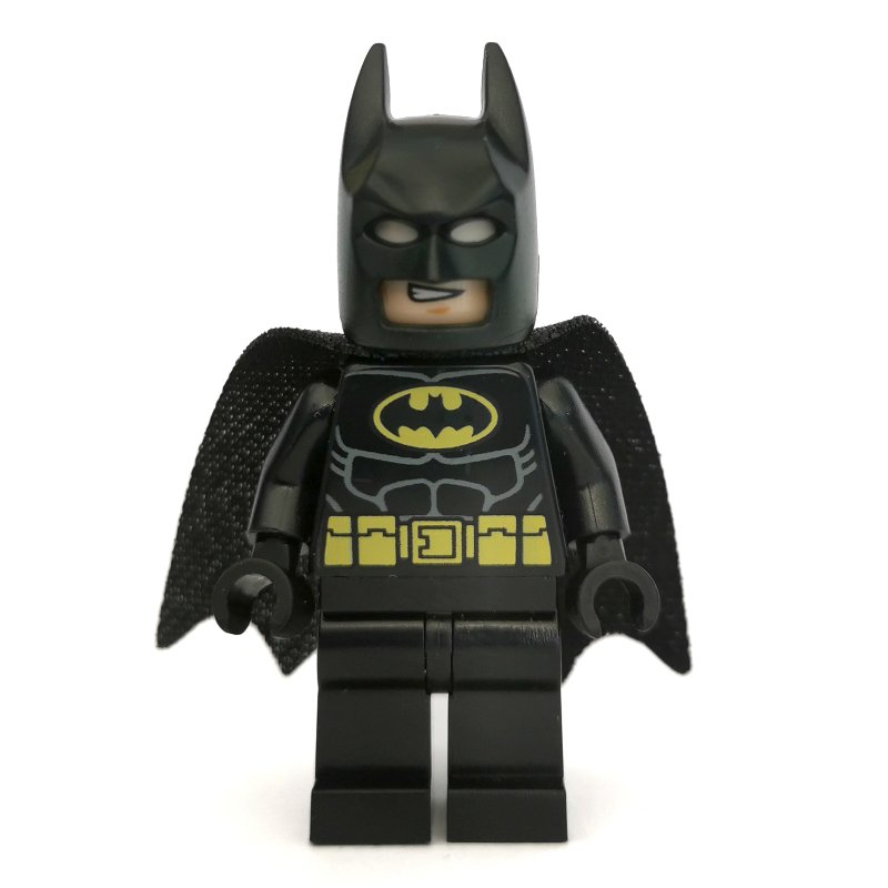 LEGO Batman, Black Suit, Black Cape and Cowl, Yellow Batman Logo (39444 Cape) (fig-002055)