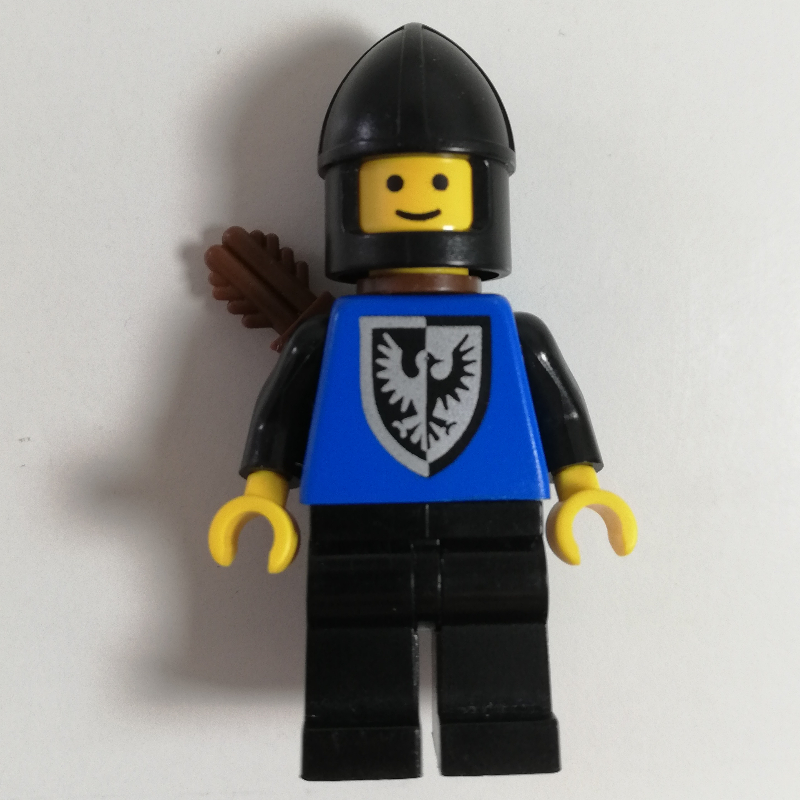 LEGO Archer (Black Falcon) - Black Legs, Black Hips, Pointed Shield, Chin-Guard (fig-002476)