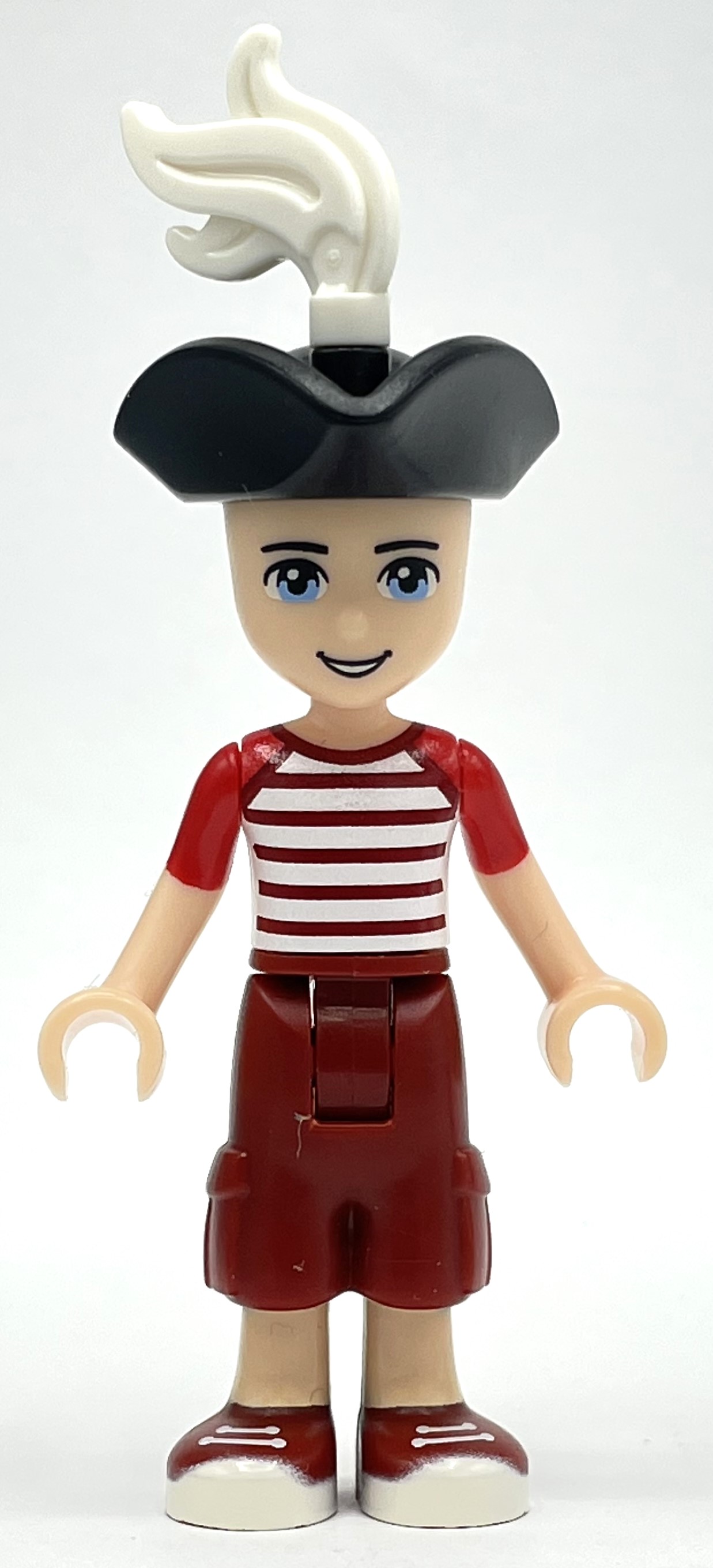 LEGO Zack - Red/White Shirt, Dark Red Trousers, Pirate Hat (fig-002657)