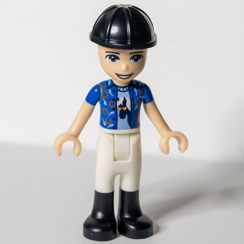 LEGO Zack - Dark Blue Jacket, White Trousers, Black Cap (fig-002678)