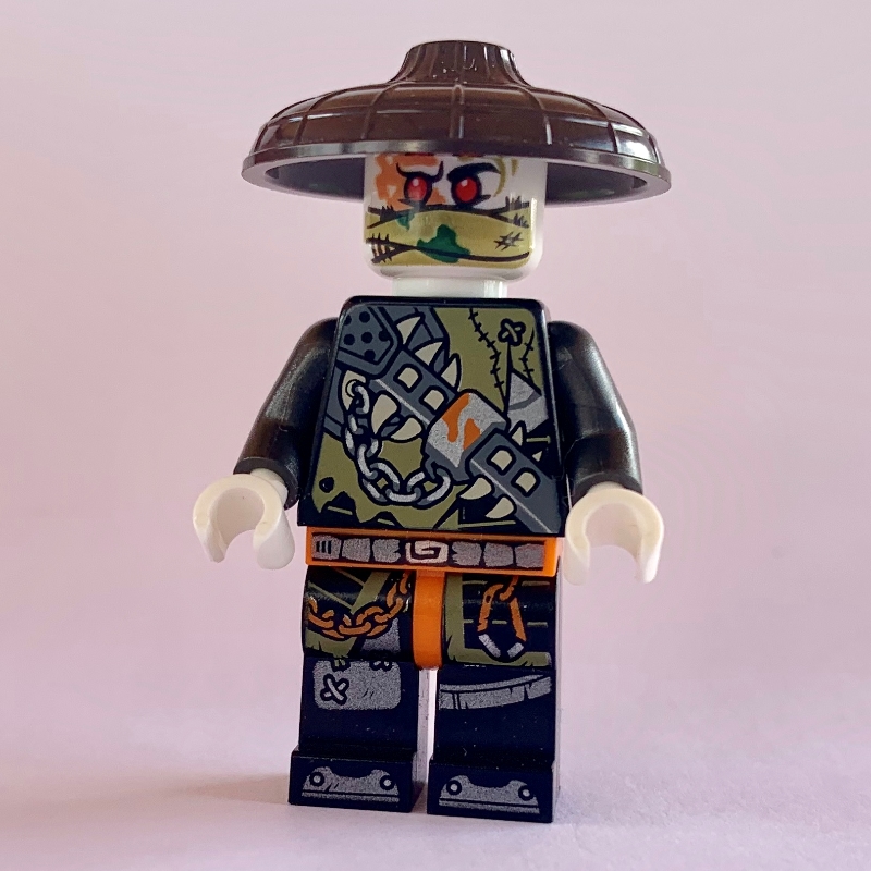 LEGO Dragon Hunter with Dark Brown Hat (fig-002905)