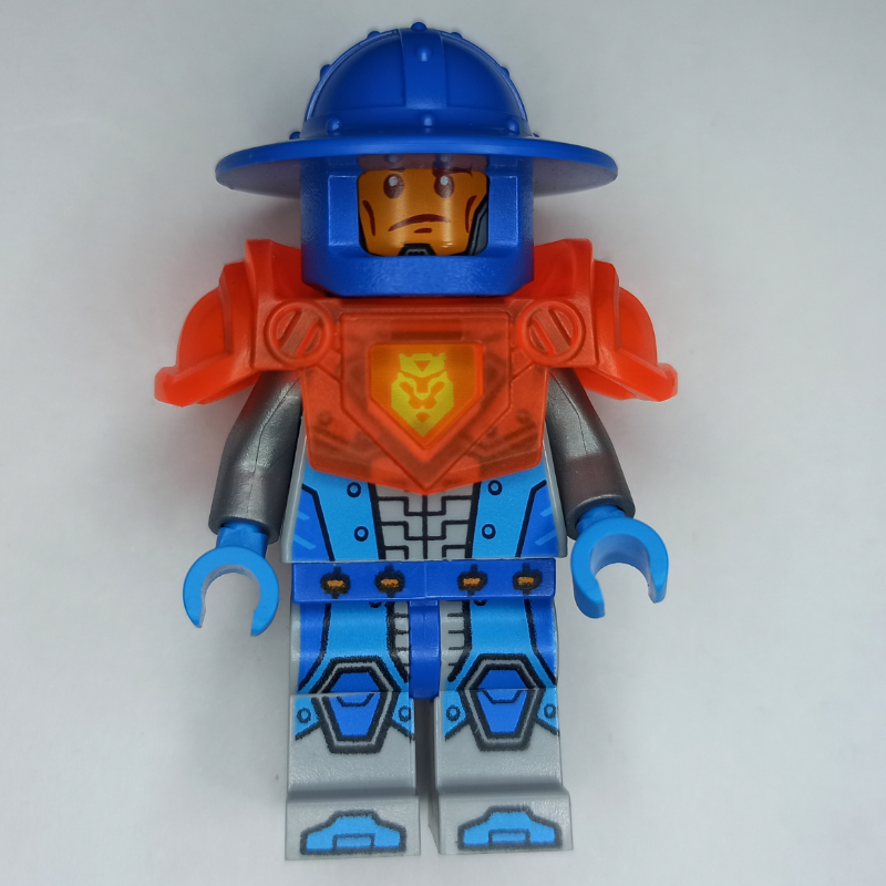 LEGO Royal Soldier with Trans-Neon Orange Armor (fig-003126)