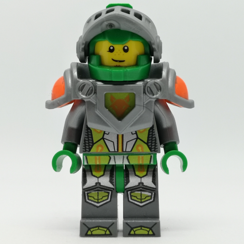 LEGO Aaron Fox with 1 x 2 Plate with Clip on Back (fig-003189)