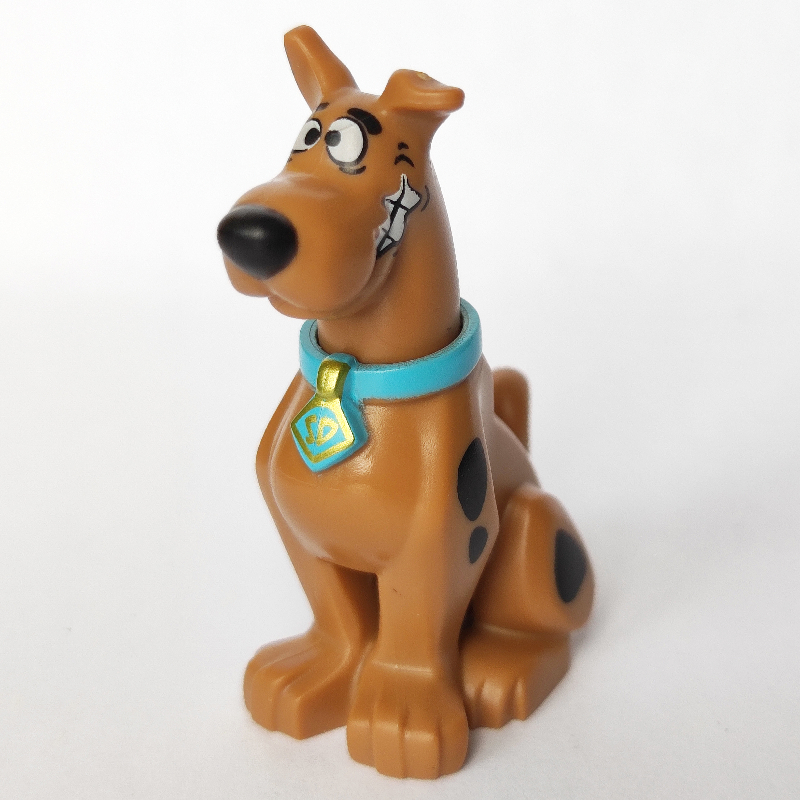 LEGO Scooby-Doo Sitting Down with Scared, Clenched Teeth (fig-003257)