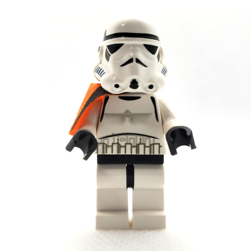LEGO Sandtrooper Squad Leader / Captain, Orange Pauldron, Neck Bracket, Plain Yellow Head (fig-003533)