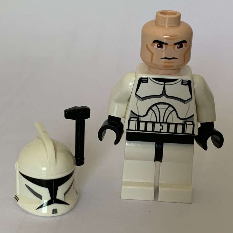 LEGO Clone Trooper, Phase I Armor, Brown Eyes, Black Rangefinder (fig-003845)