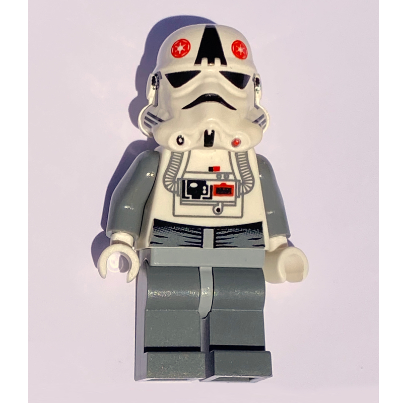 LEGO AT-AT Driver, White Uniform, Plain Black Head (30408 Helmet) (fig-003959)