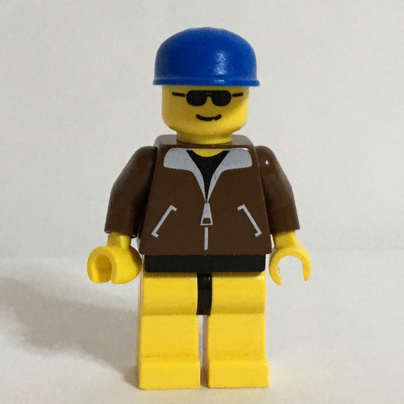 LEGO Man - Brown Jacket, Yellow Legs, Blue Cap (fig-004932)