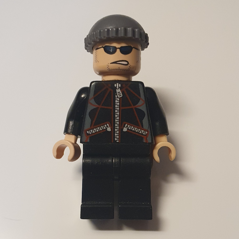 LEGO Jewel Thief with Black Jacket and Dark Bluish Gray Hat (fig-004964)