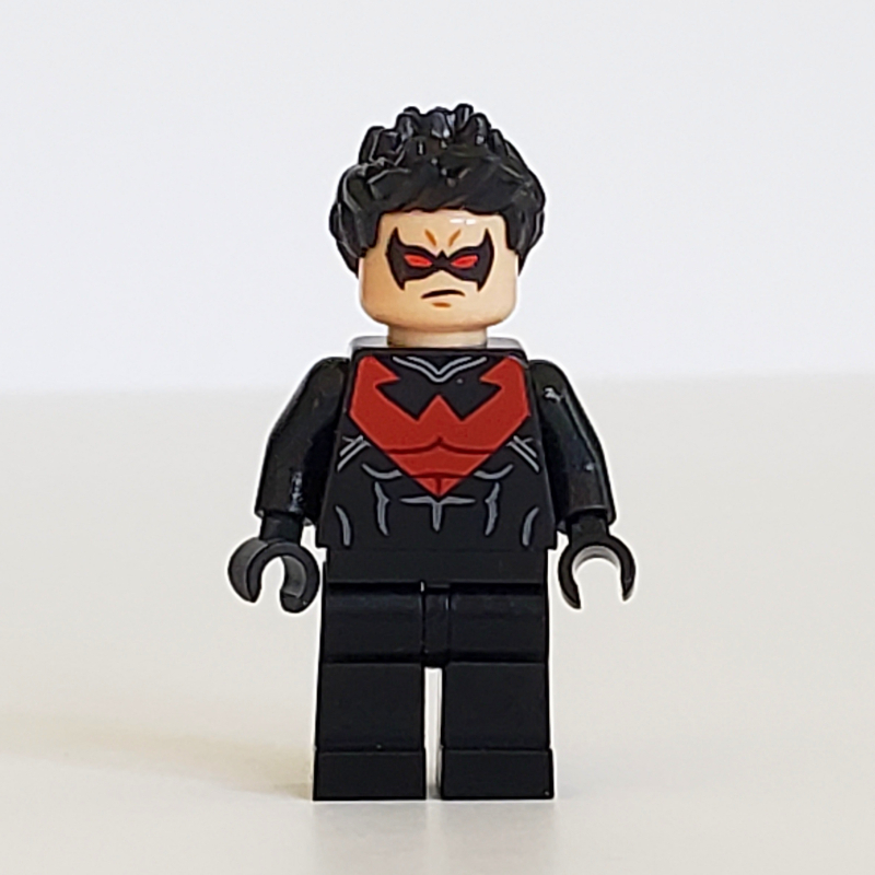 LEGO Nightwing with Dark Red Eyes and Dark Red Chest Symbol (fig-005014)