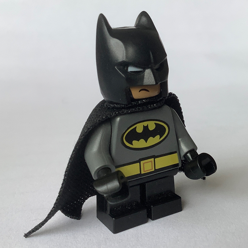 LEGO Batman, Dark Bluish Gray Suit, Black Cape and Cowl, Short Legs (fig-005377)