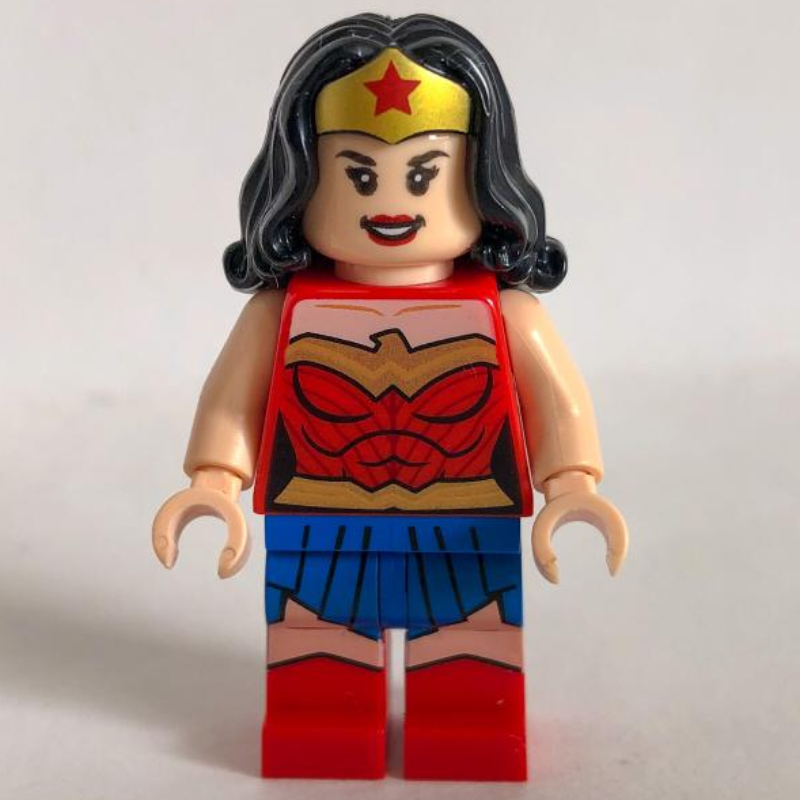 LEGO Wonder Woman with Tiara and Hair, and Gold Belt with Blue Skirt (fig-005412)