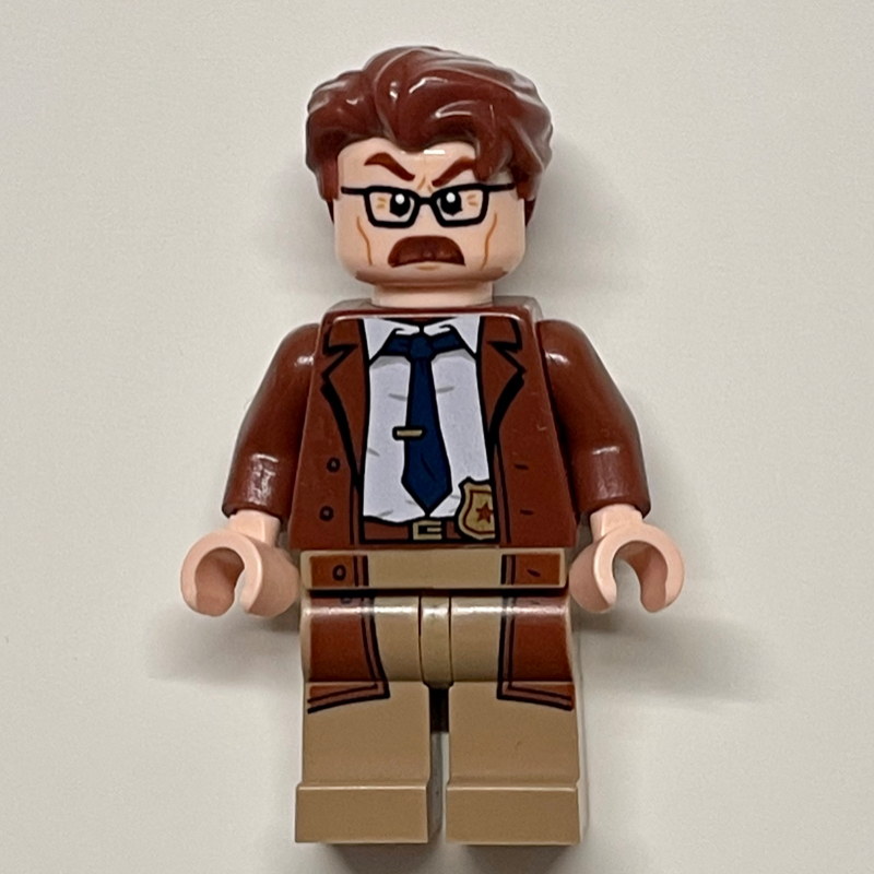 LEGO Commissioner James Gordon with Reddish Brown Hair and Long Coat (fig-005479)