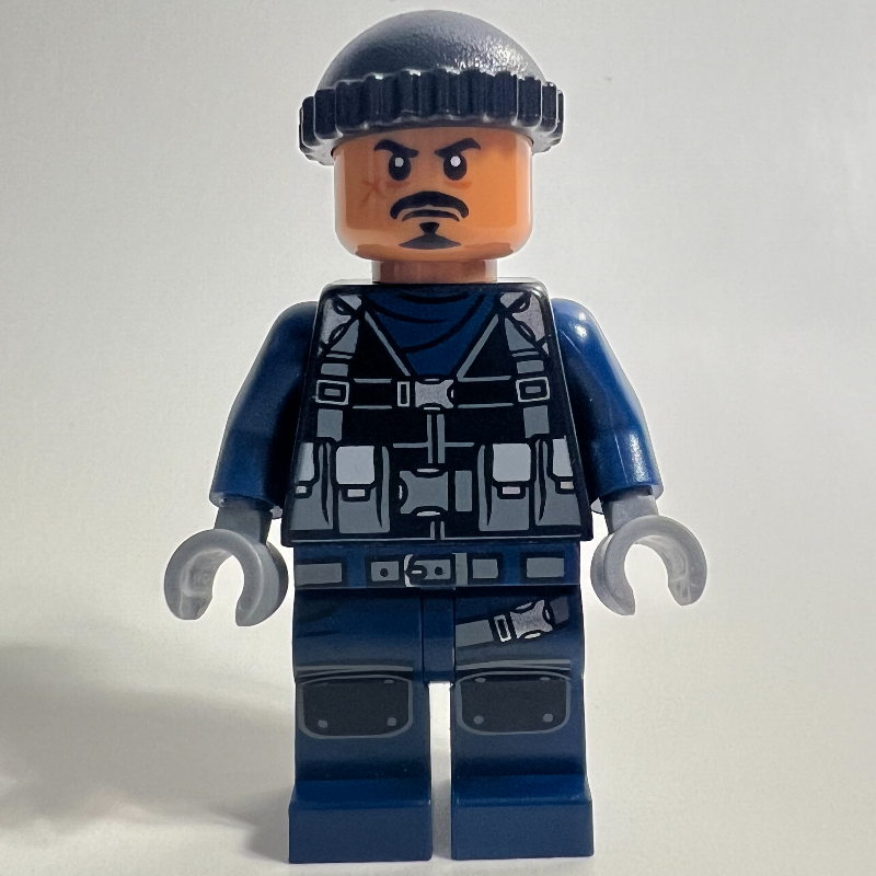 LEGO Guard in Black Hat (fig-006006)