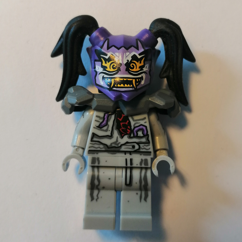 LEGO Harumi with Oni Mask (fig-006257)