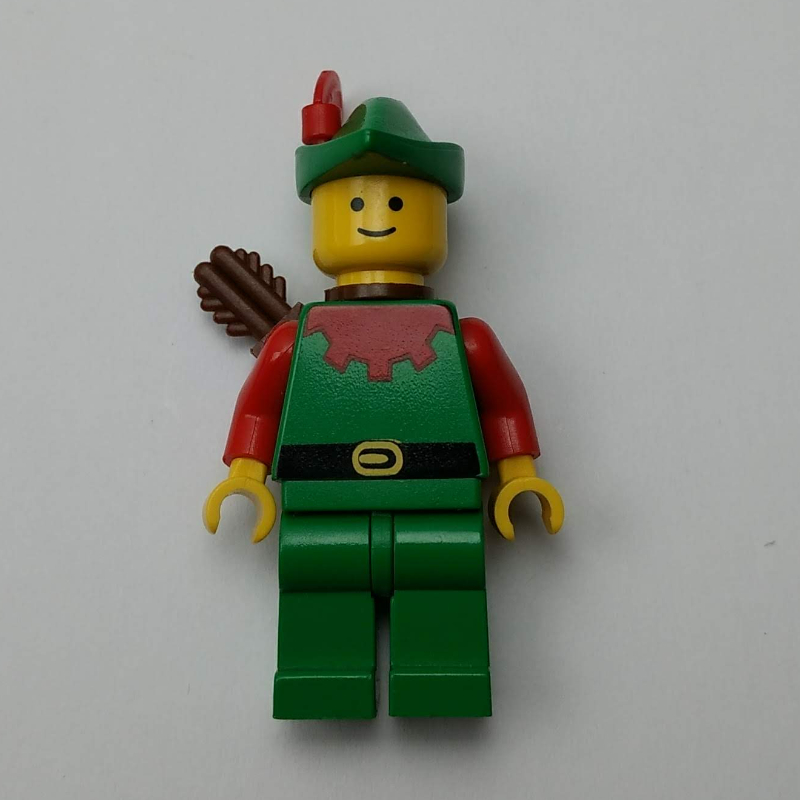 LEGO Forestman Archer (Forestmen) - Red, Green Hat, Small Red Plume (fig-006872)