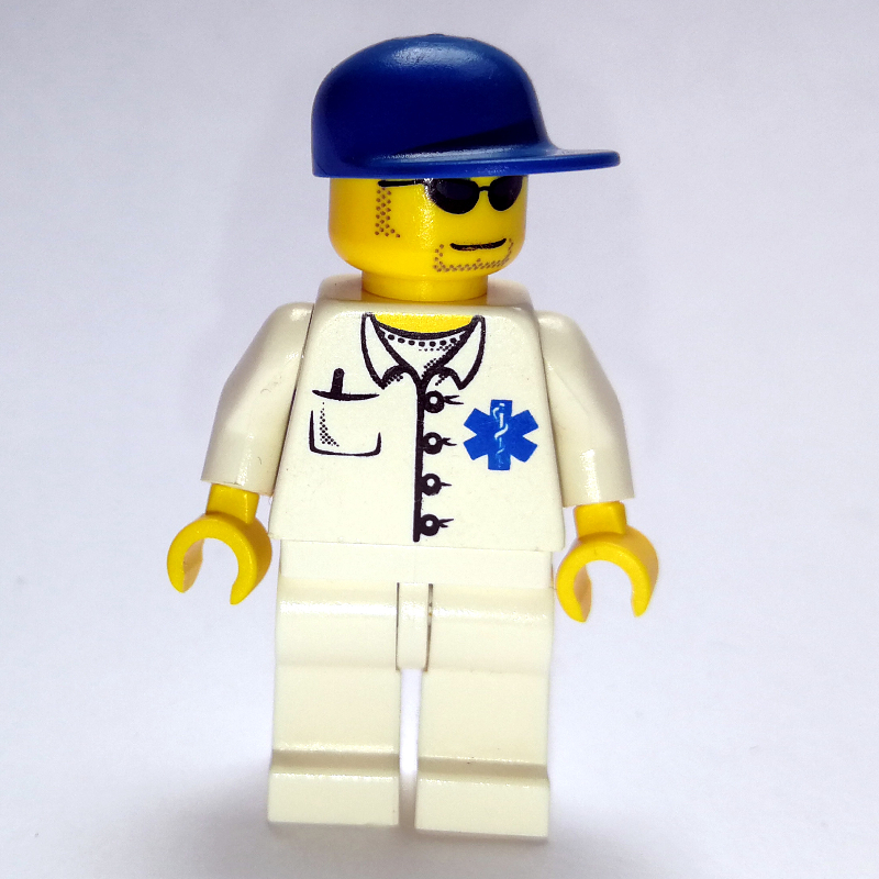 LEGO Doctor, White Shirt with Star of Life Logo, Blue Cap, Sunglasses (fig-008174)