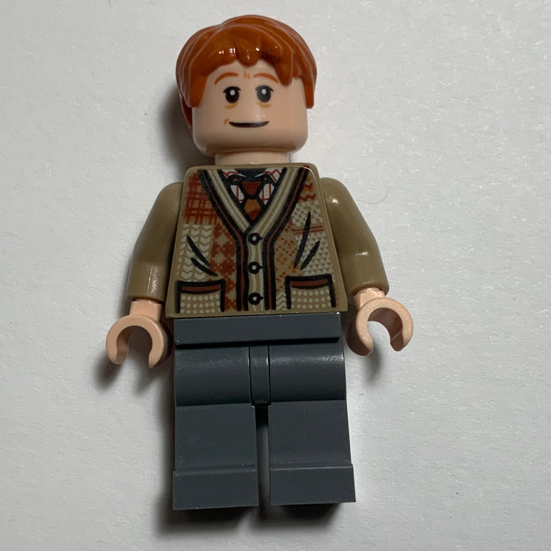 LEGO Arthur Weasley, Patchwork Cardigan (fig-008943)