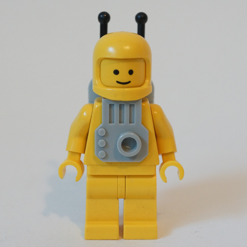 LEGO Classic Spaceman, Yellow with Jetpack (3842b Helmet) (fig-010426)