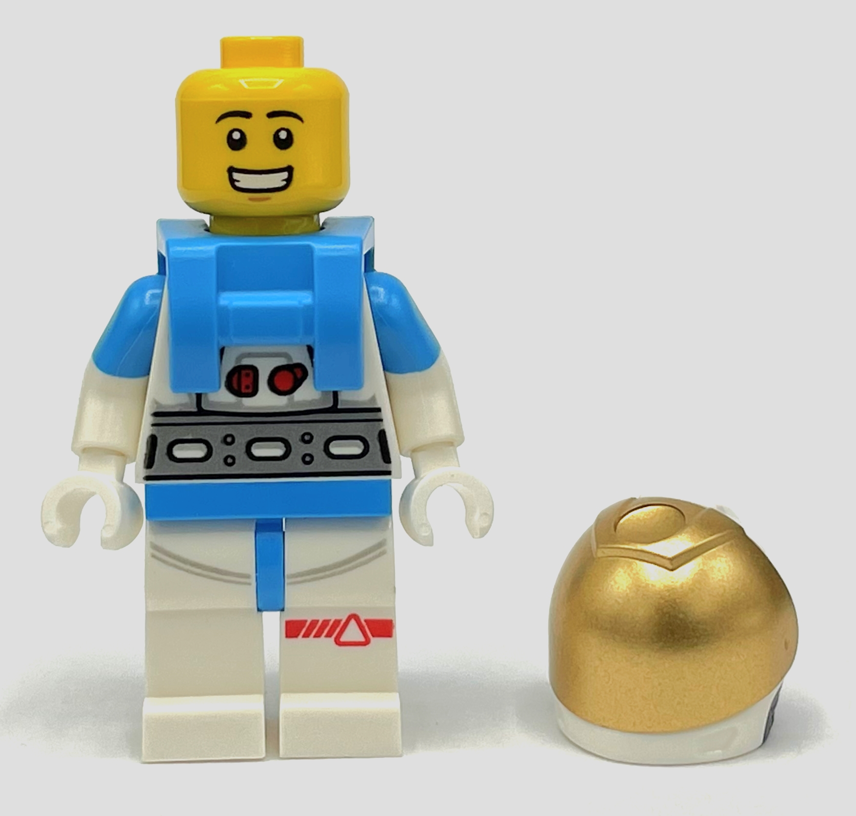 LEGO Astronaut, Male, White Spacesuit, Dark Azure Backpack, Gold Visor (fig-012325)