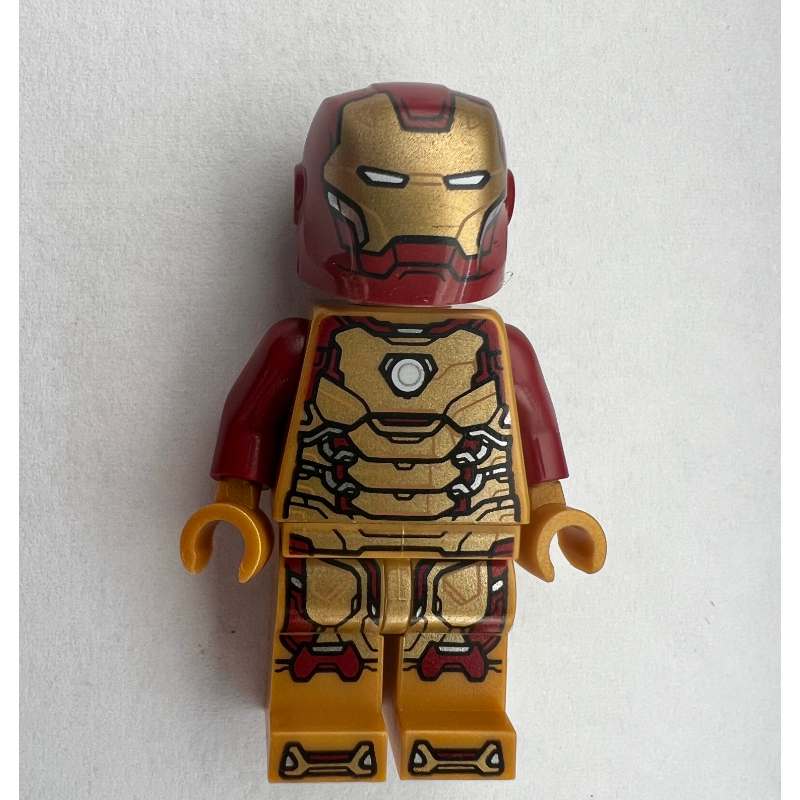 LEGO Iron Man Mark 42 Armor, Pearl Gold Legs (fig-012416)