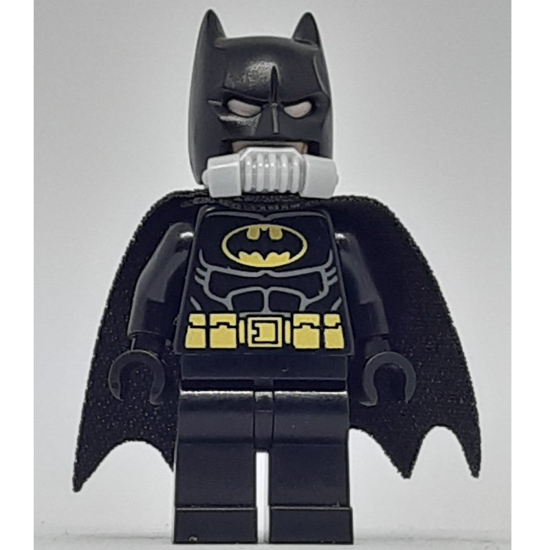 LEGO Batman, Black Suit, Black Cape and Cowl, Yellow Batman Logo, Breathing Apparatus (fig-013208)