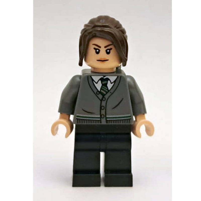 LEGO Pansy Parkinson, Dark Bluish Gray Sweater (fig-013544)