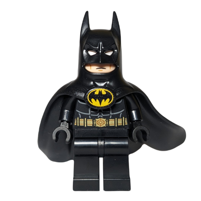 LEGO Batman, Black Suit, Black Cape and Cowl (Rubber), White Goggles (fig-013993)