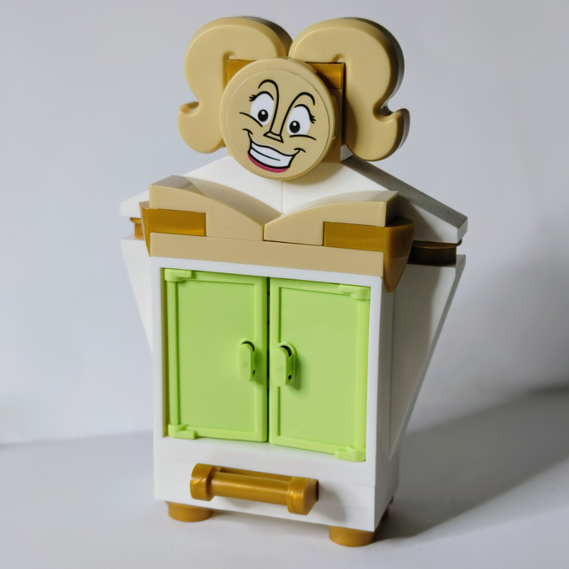 LEGO Madame de la Grande Bouche (Wardrobe) [Plain] (fig-014473)