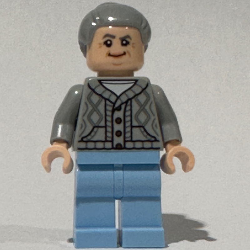 LEGO Aunt May, Light Bluish Gray Sweater, Bright Light Blue Legs (fig-016616)